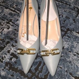 Chic Blue Heels with Gold Chain by